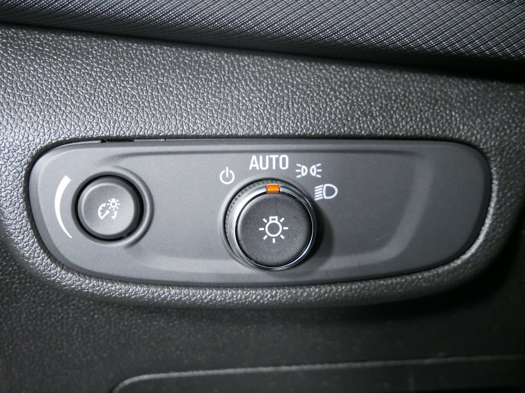 Used 2026 Chevrolet TrailBlazer RS w/ Convenience Package AWD/4WD image 24