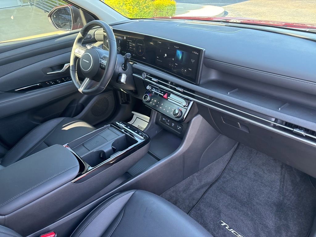 Certified 2025 Hyundai Tucson Limited AWD/4WD image 14