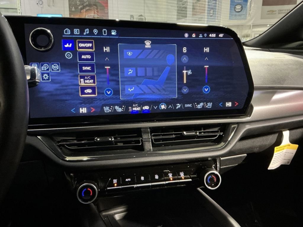 Used 2025 Chevrolet Equinox EV RS w/ Active Safety Package 3 image 29