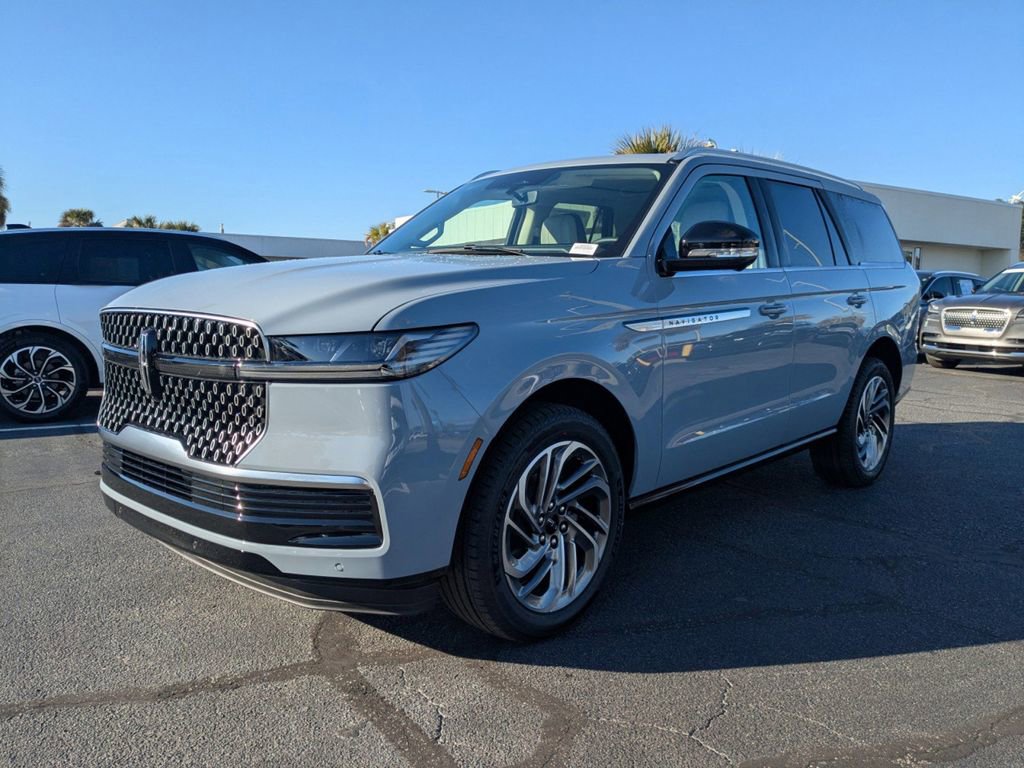 New 2026 Lincoln Navigator Reserve image 8