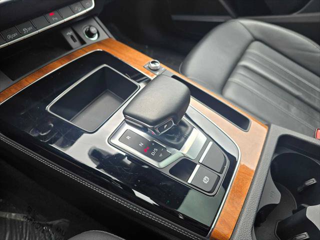 Used 2023 Audi Q5 2.0T Premium Plus w/ Premium Plus Package AWD/4WD image 32