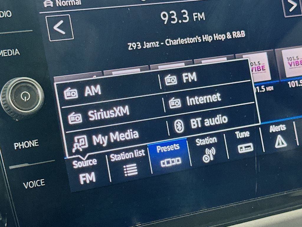 Used 2021 Volkswagen Atlas SEL Premium image 28