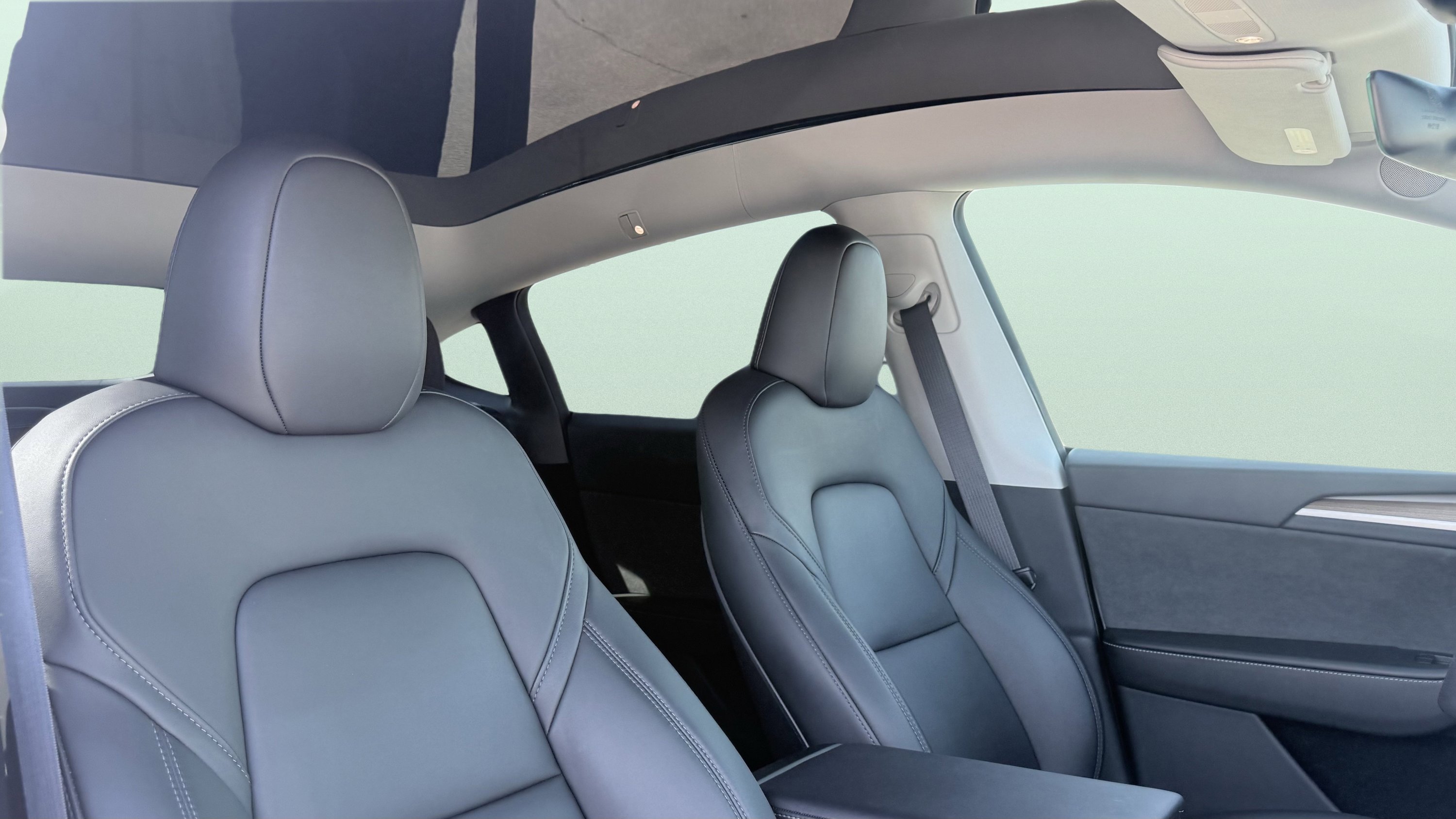 Used 2023 Tesla Model Y Long Range image 48