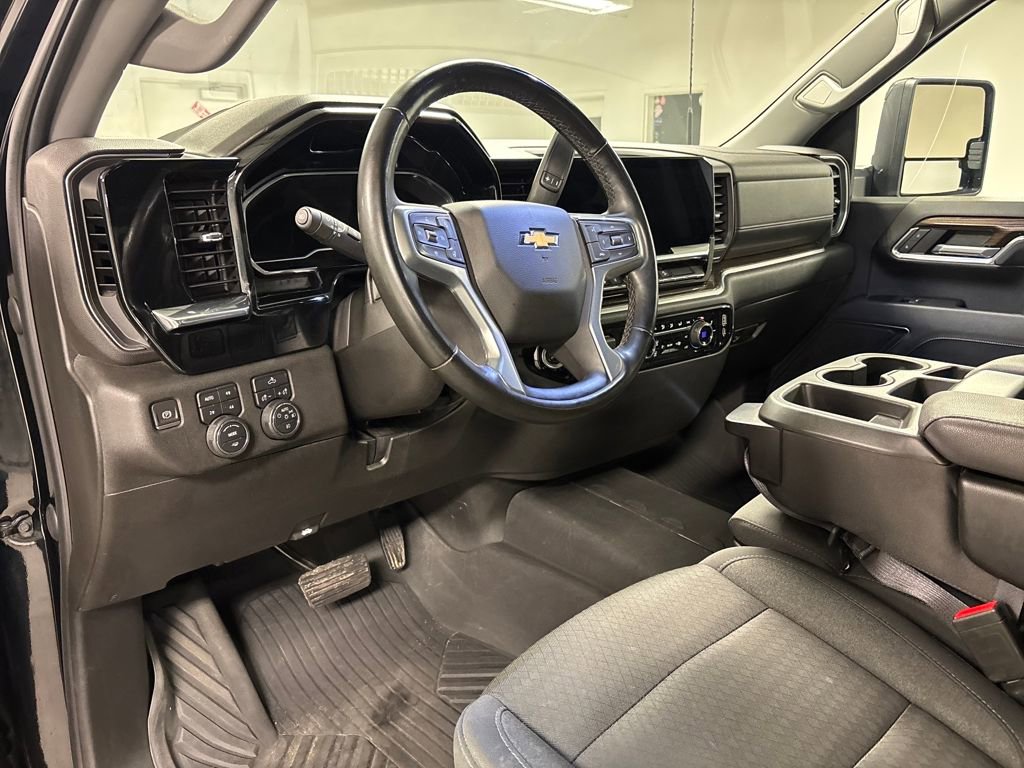 Certified 2024 Chevrolet Silverado 2500 LT image 30