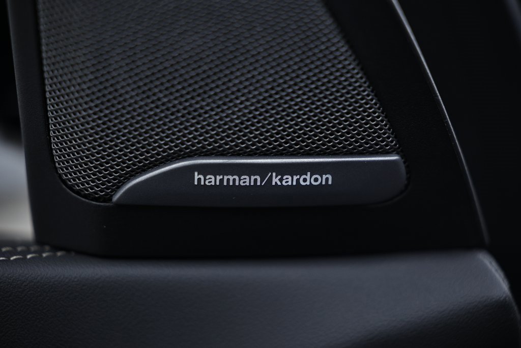 New 2026 BMW X5 M60i w/ Climate Comfort Package image 19