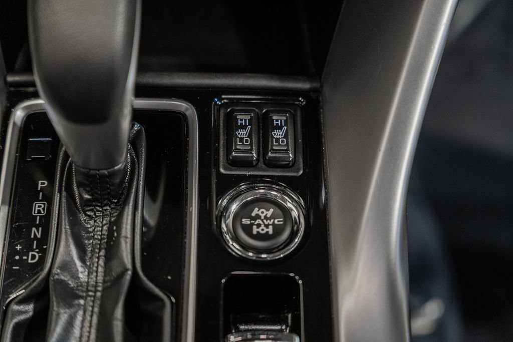 Used 2025 Mitsubishi Eclipse Cross SE image 30