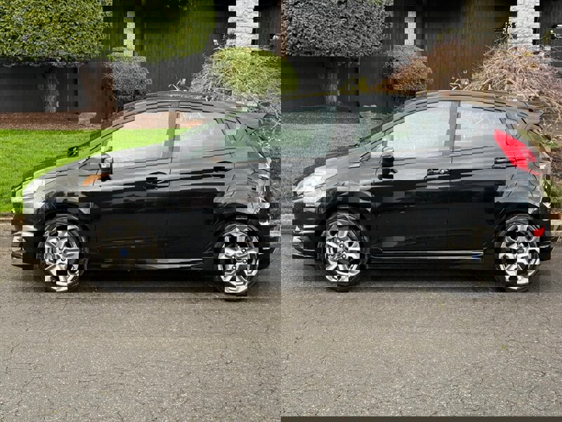 Used 2018 Ford Fiesta ST image 2