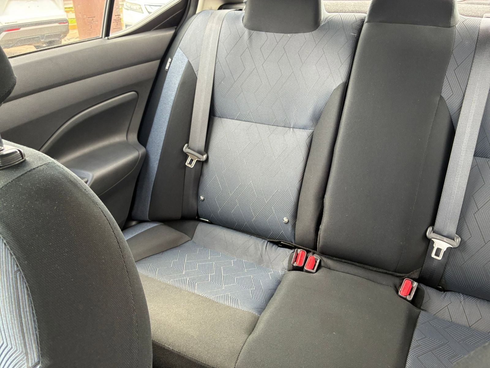 Used 2025 Nissan Versa SV image 32