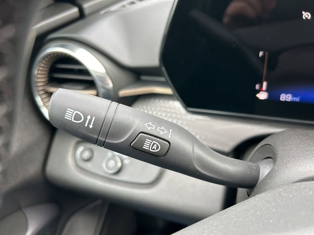 Used 2025 Chevrolet Trax ACTIV w/ Driver Confidence Package image 20