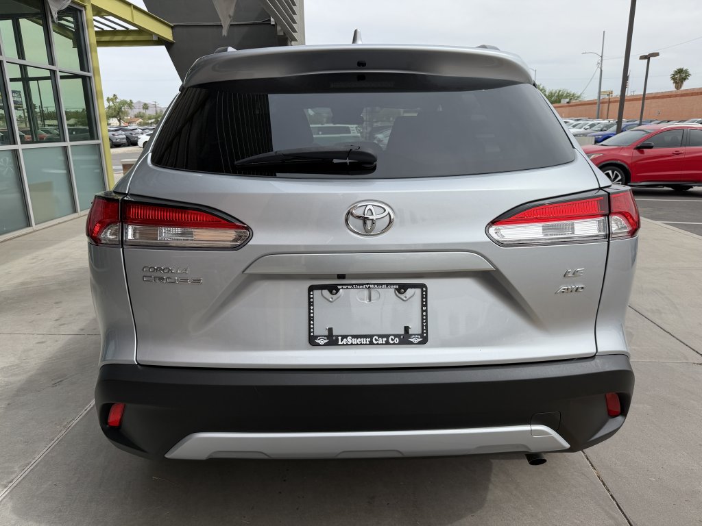Used 2023 Toyota Corolla Cross LE AWD/4WD image 13