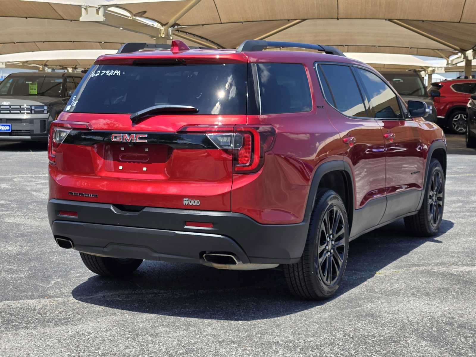 Certified 2023 GMC Acadia SLT w/ Elevation Edition FWD image 7