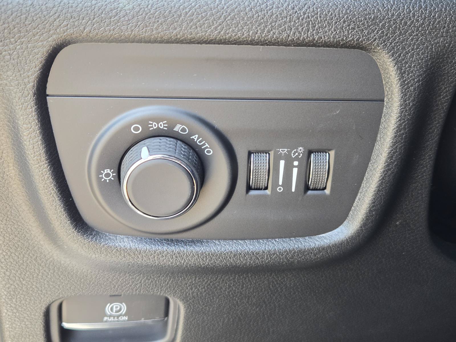 New 2026 Jeep Grand Cherokee Laredo X RWD image 18