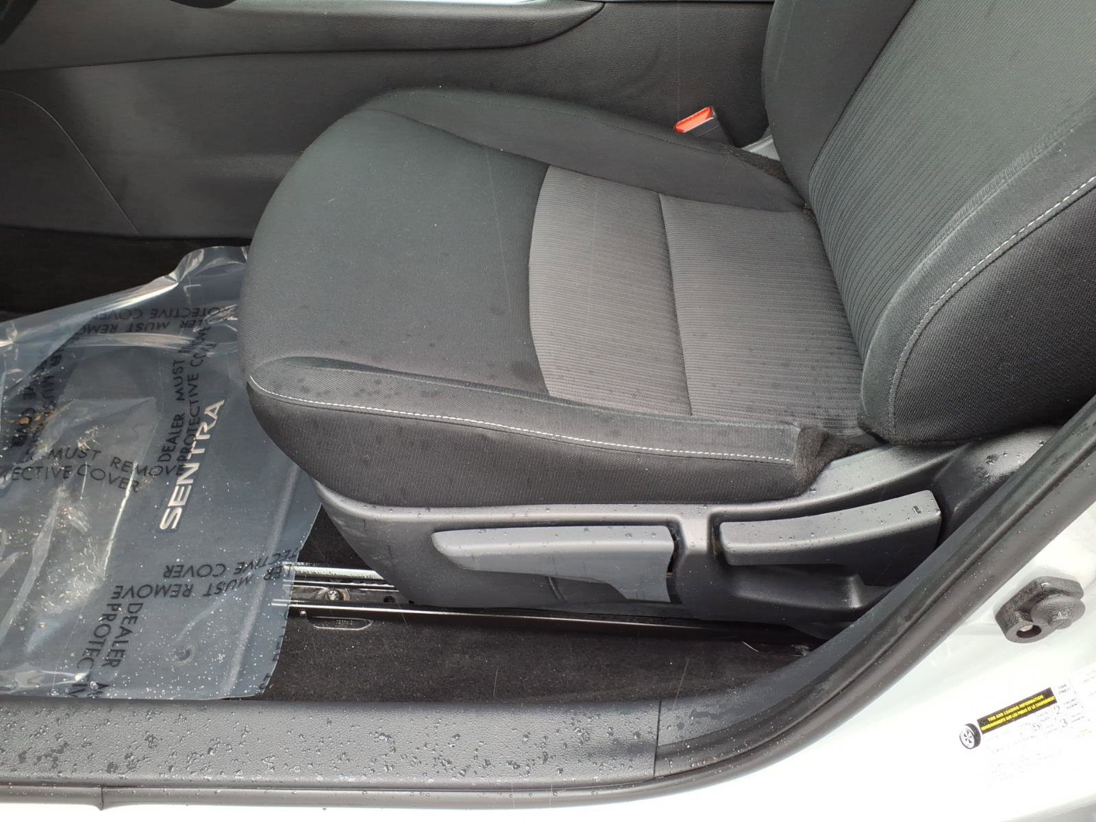 Used 2023 Nissan Sentra SV w/ All-Weather Package image 11