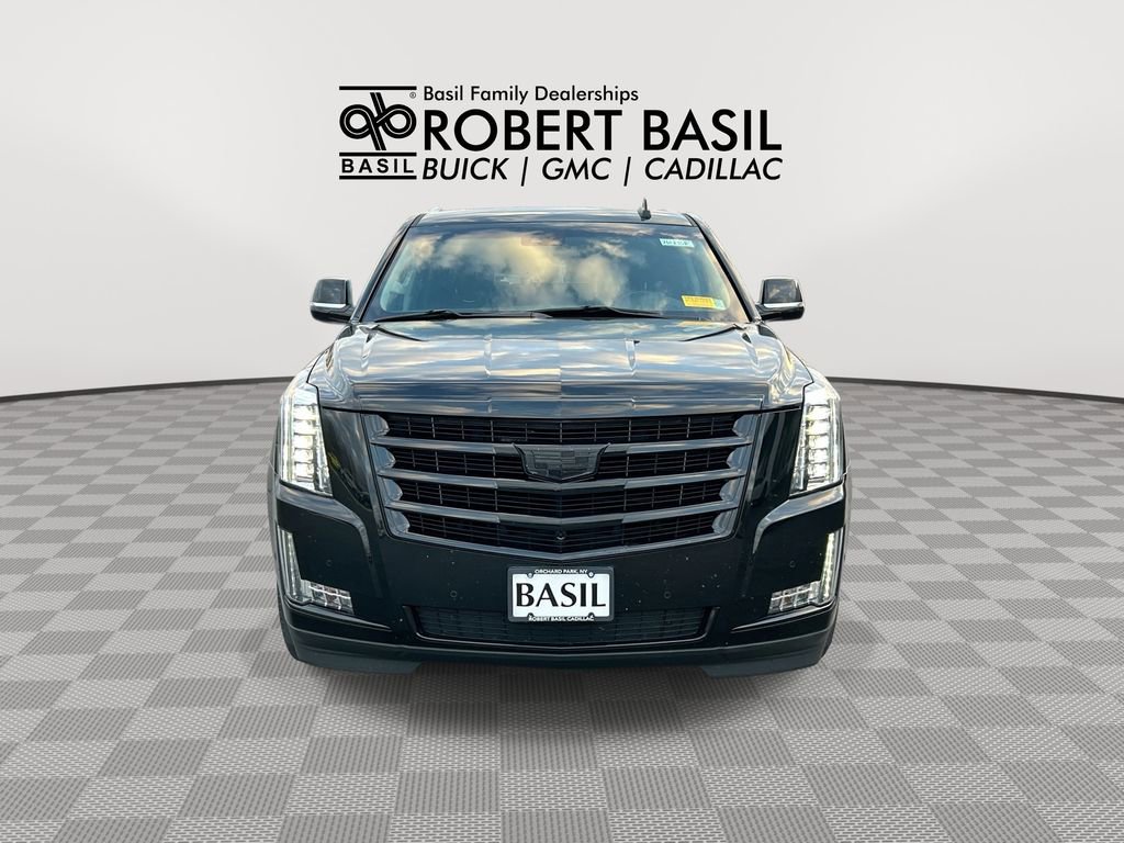Used 2019 Cadillac Escalade Luxury w/ Escalade Sport Edition image 3