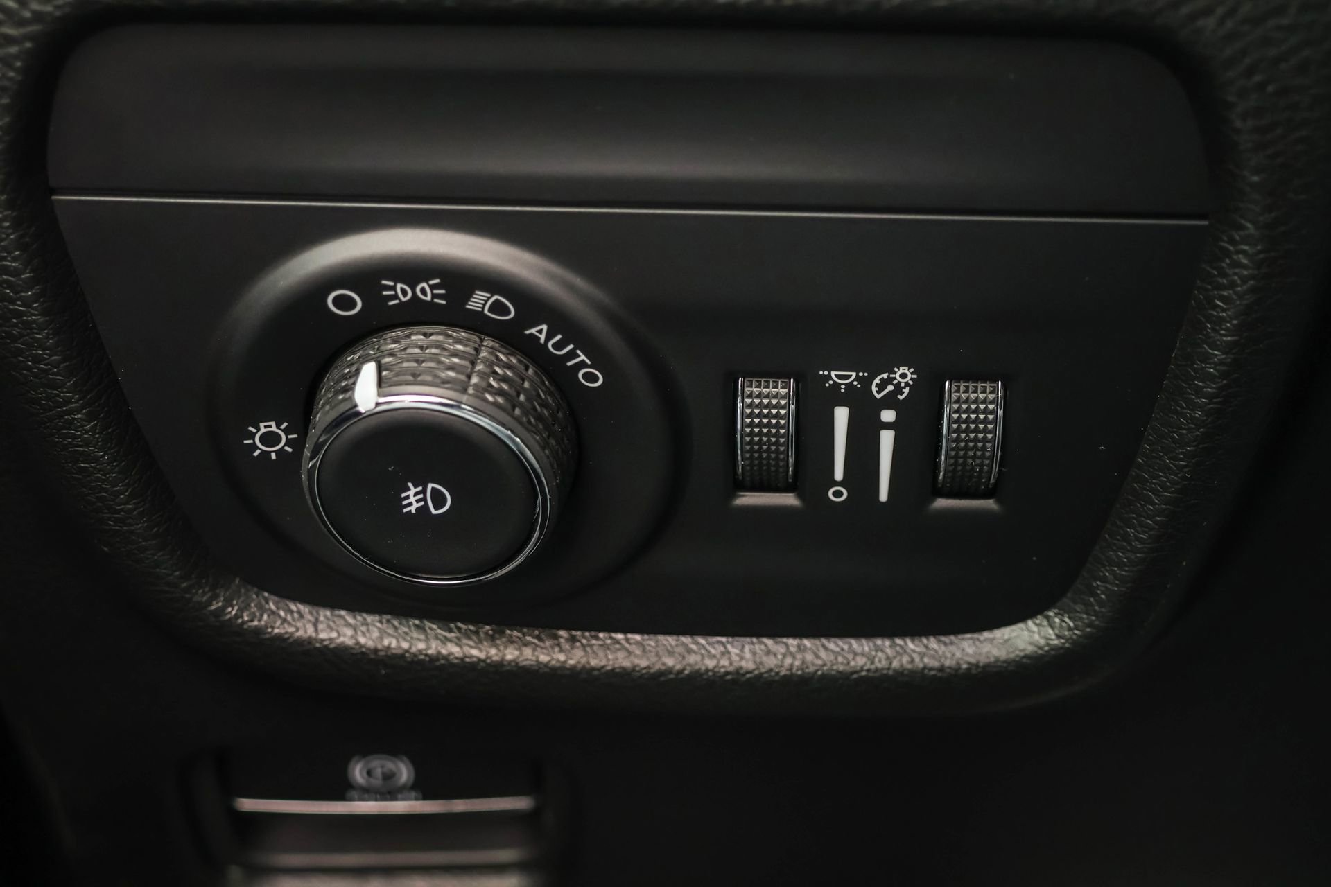 New 2026 Jeep Grand Cherokee Limited w/ Limited Altitude Package image 32