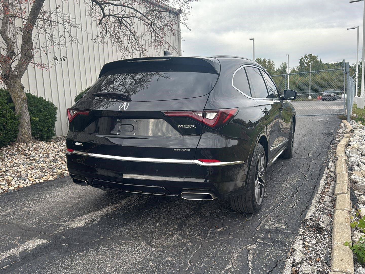 Used 2025 Acura MDX w/ Advance Package AWD/4WD image 9