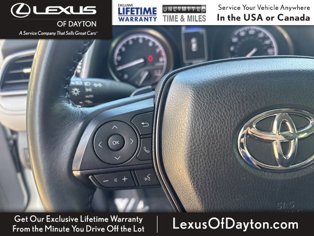 Used 2022 Toyota Camry SE image 16