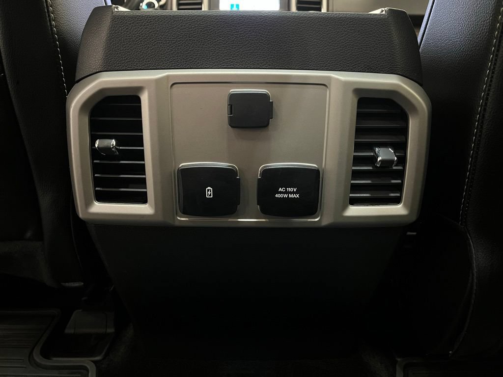 Used 2018 Ford F150 Lariat w/ Heavy-Duty Payload Package AWD/4WD image 16