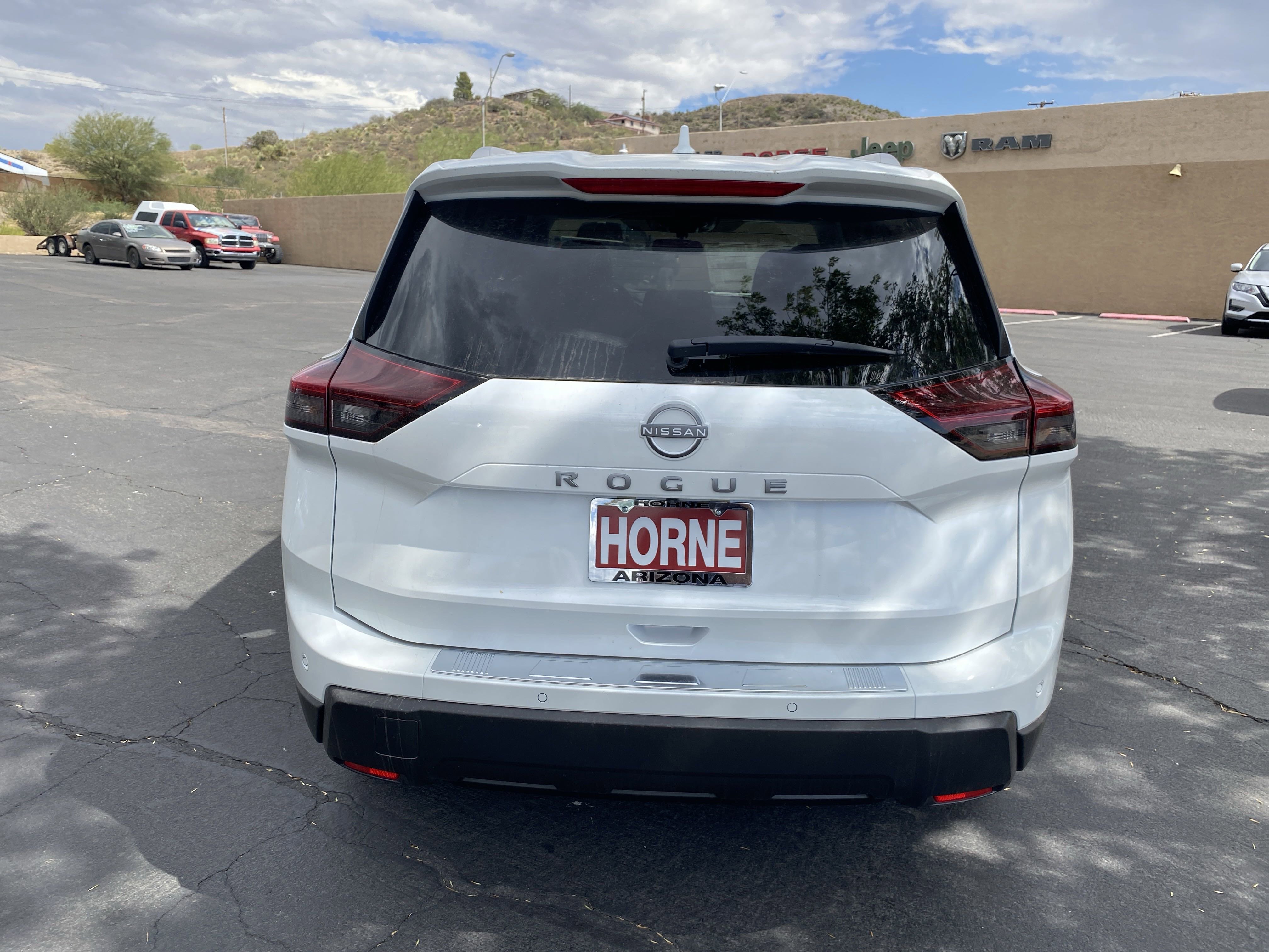 New 2025 Nissan Rogue SV w/ SV Premium Package image 3