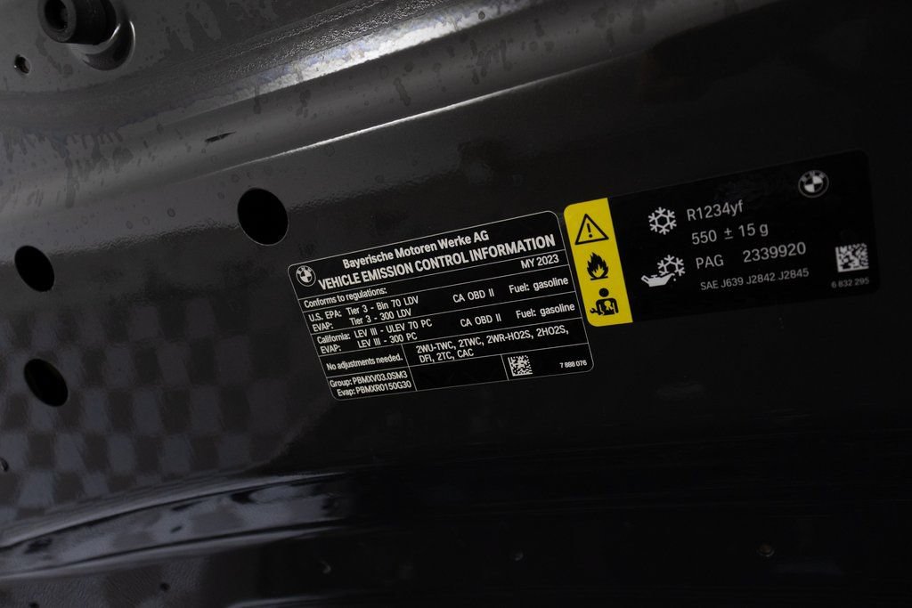Used 2023 BMW M3 w/ M Carbon Exterior Package RWD image 52