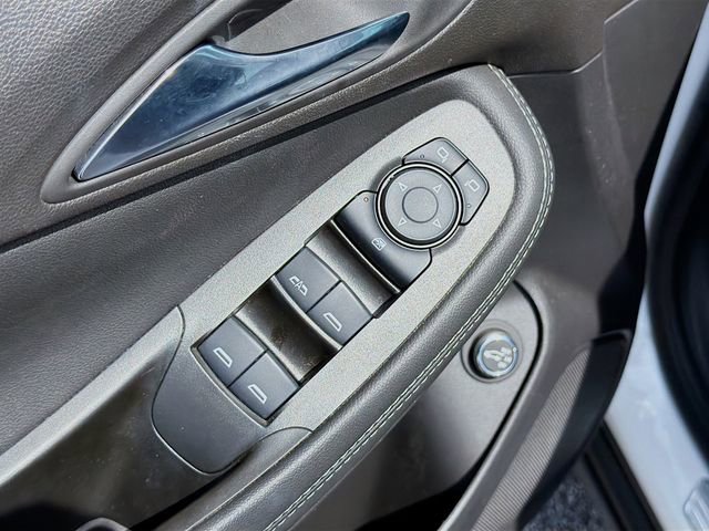 Used 2022 Buick Encore GX Essence w/ Experience Buick Package AWD/4WD image 22