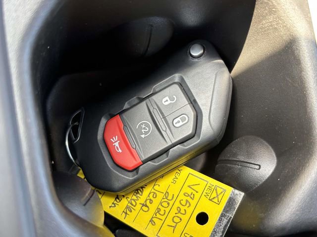 New 2026 Jeep Wrangler Unlimited Rubicon w/ Xtreme 35 Tire Package image 23