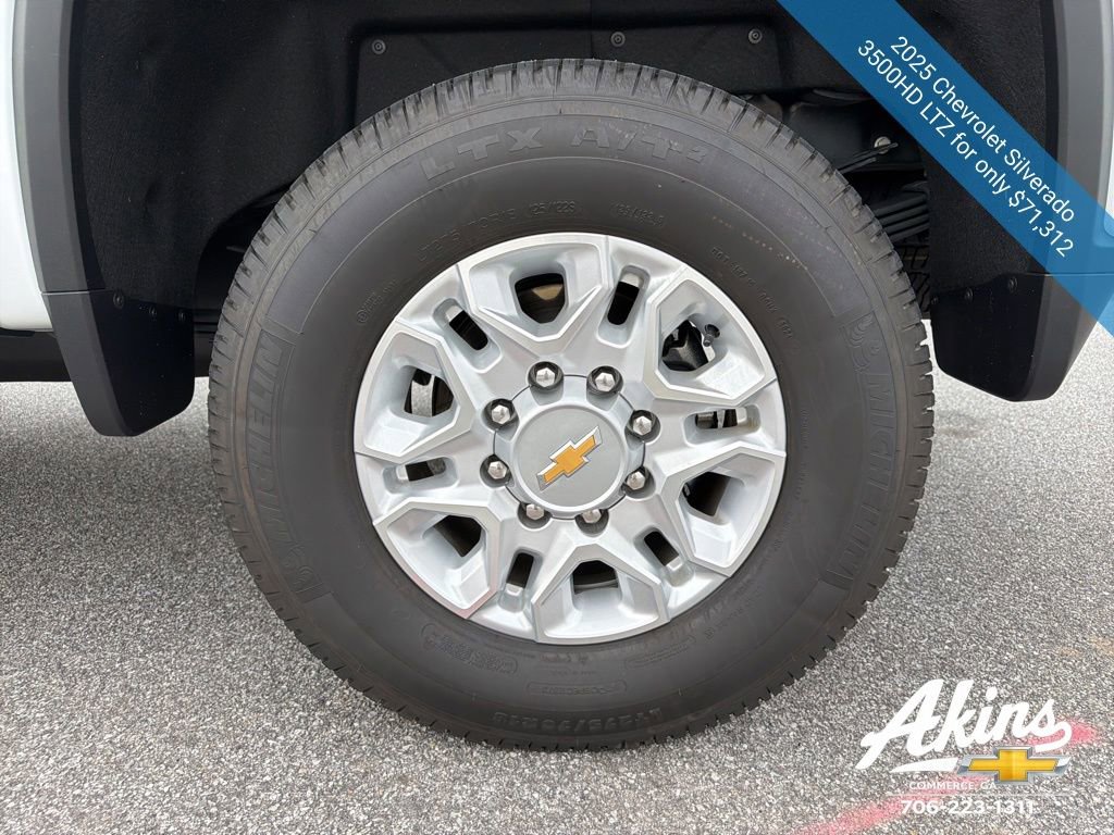 Used 2025 Chevrolet Silverado 3500 LTZ w/ LTZ Premium Package AWD/4WD image 14
