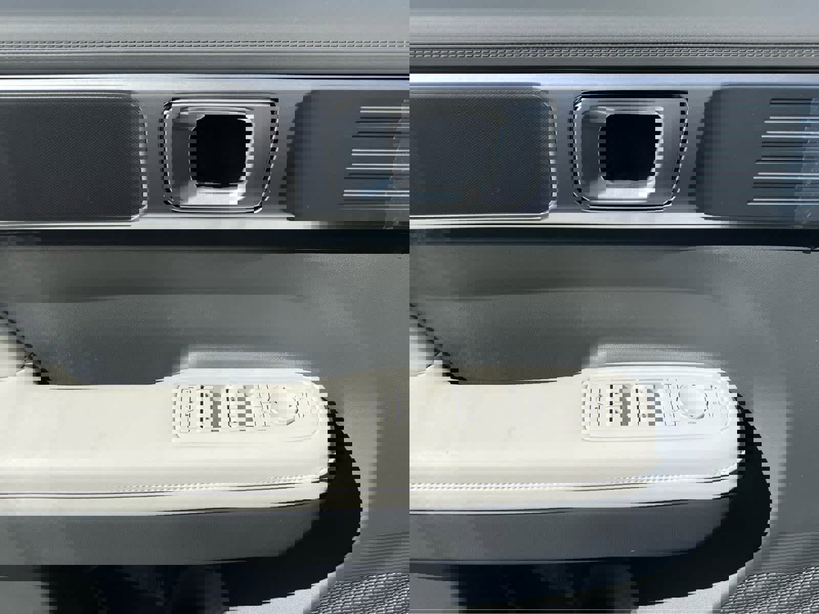 New 2026 Hyundai Santa Fe SEL image 30