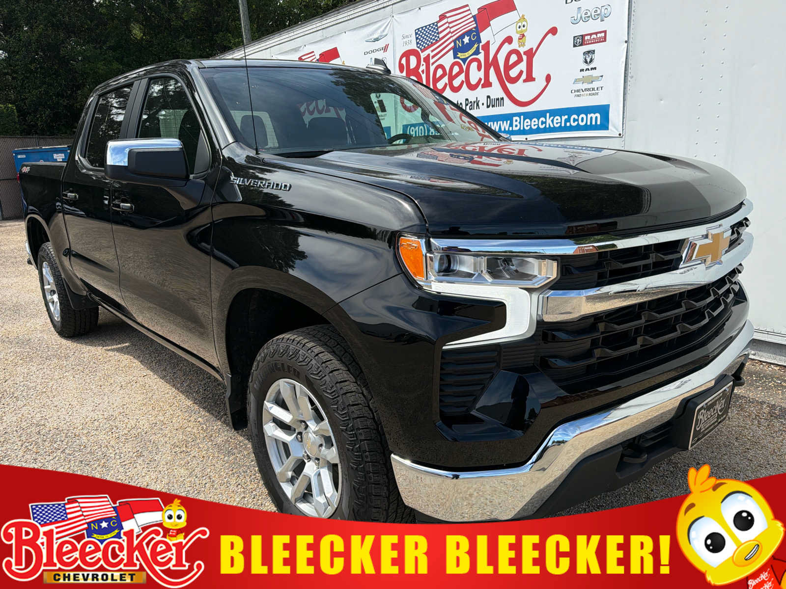 Used 2024 Chevrolet Silverado 1500 LT AWD/4WD image 1