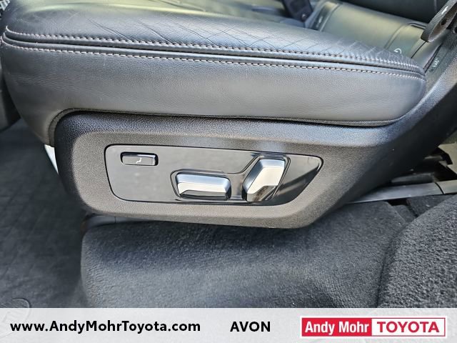 Used 2021 BMW X7 xDrive40i w/ M Sport Package image 32