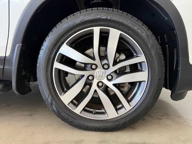 Used 2016 Honda Pilot Touring image 10