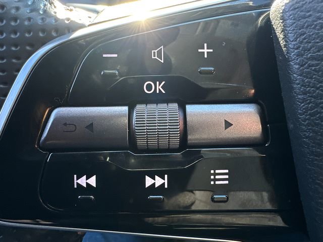 Used 2023 Nissan Ariya AWD image 29