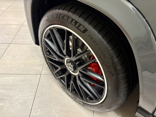 New 2026 Mercedes-Benz GLS 63 AMG 4MATIC image 5