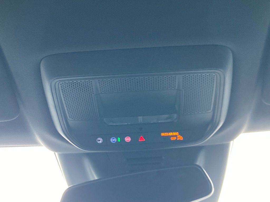 New 2026 Chevrolet Equinox EV LT image 16