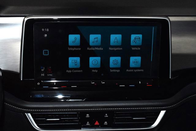 Used 2025 Volkswagen Atlas Cross Sport SE image 15