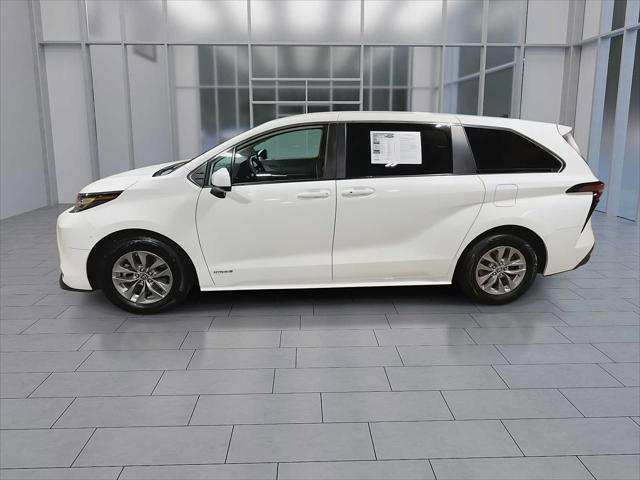 Certified 2021 Toyota Sienna LE FWD image 5
