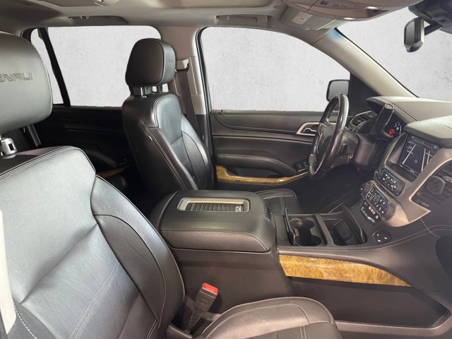 Used 2017 GMC Yukon Denali w/ Open Road Package AWD/4WD image 22