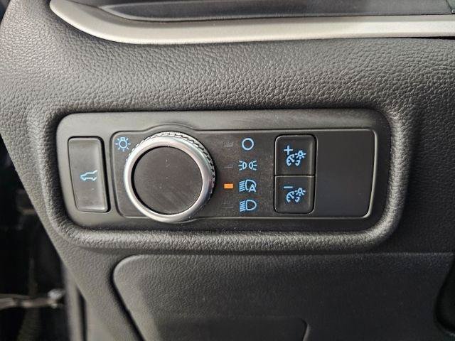Used 2020 Ford Explorer XLT AWD/4WD image 22