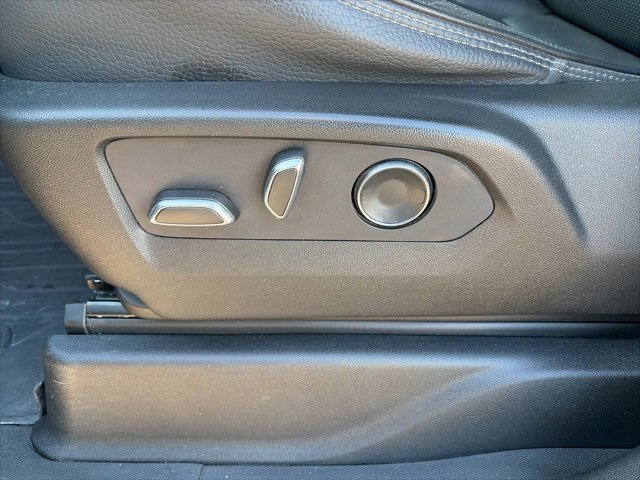 Used 2021 GMC Yukon XL Denali w/ Denali Ultimate Package image 13