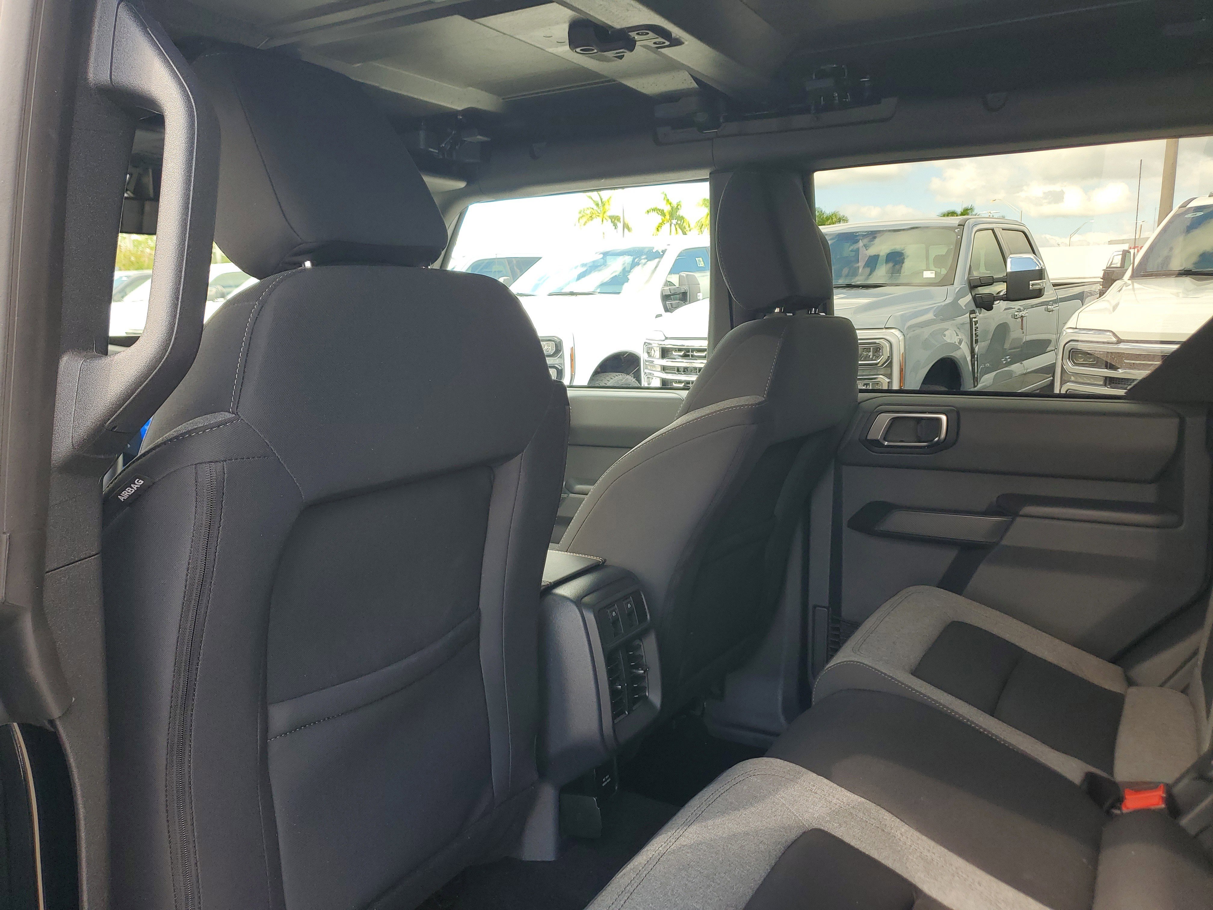 Used 2025 Ford Bronco Big Bend image 14