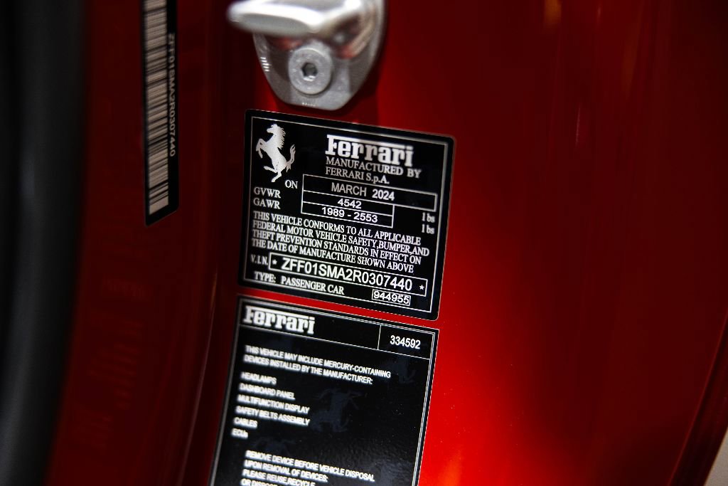 Used 2024 Ferrari 296 GTS image 39