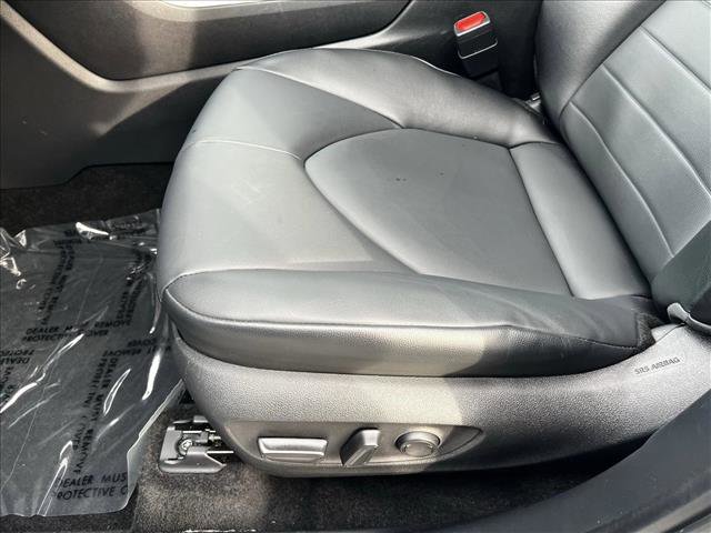 Certified 2025 Toyota Highlander XLE image 10