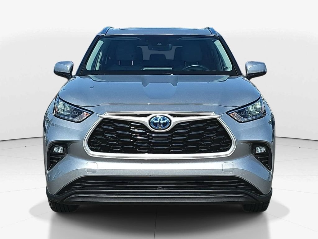 Used 2020 Toyota Highlander XLE image 11