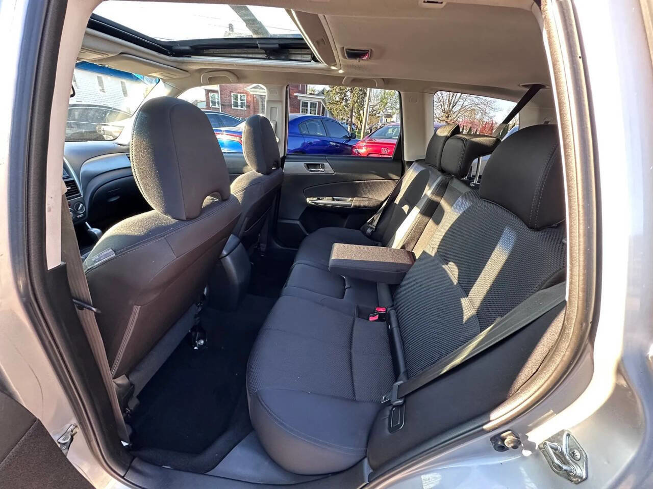 Used 2011 Subaru Forester 2.5X Premium image 11