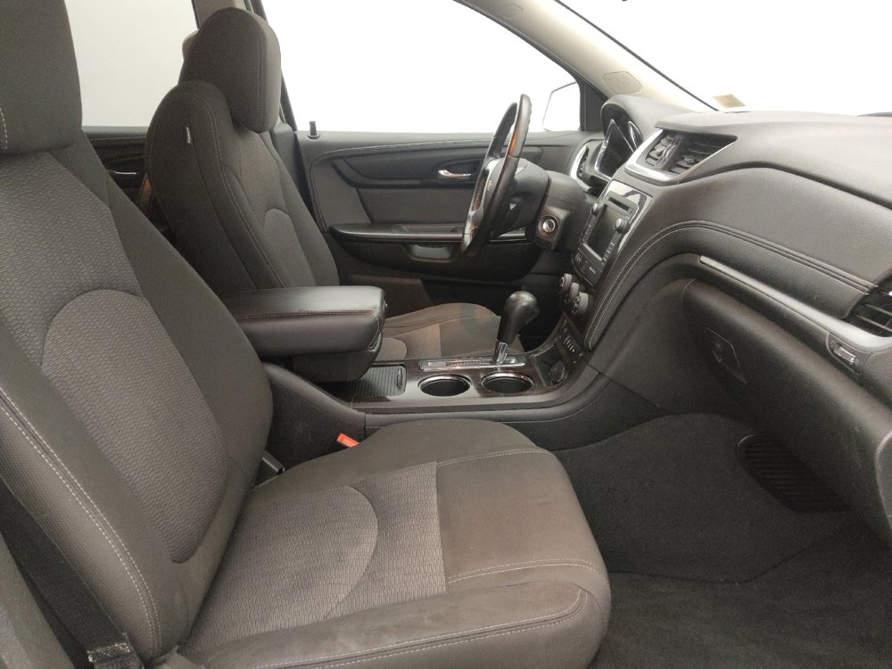 Used 2016 Chevrolet Traverse LT w/ Style and Technology Package FWD image 21