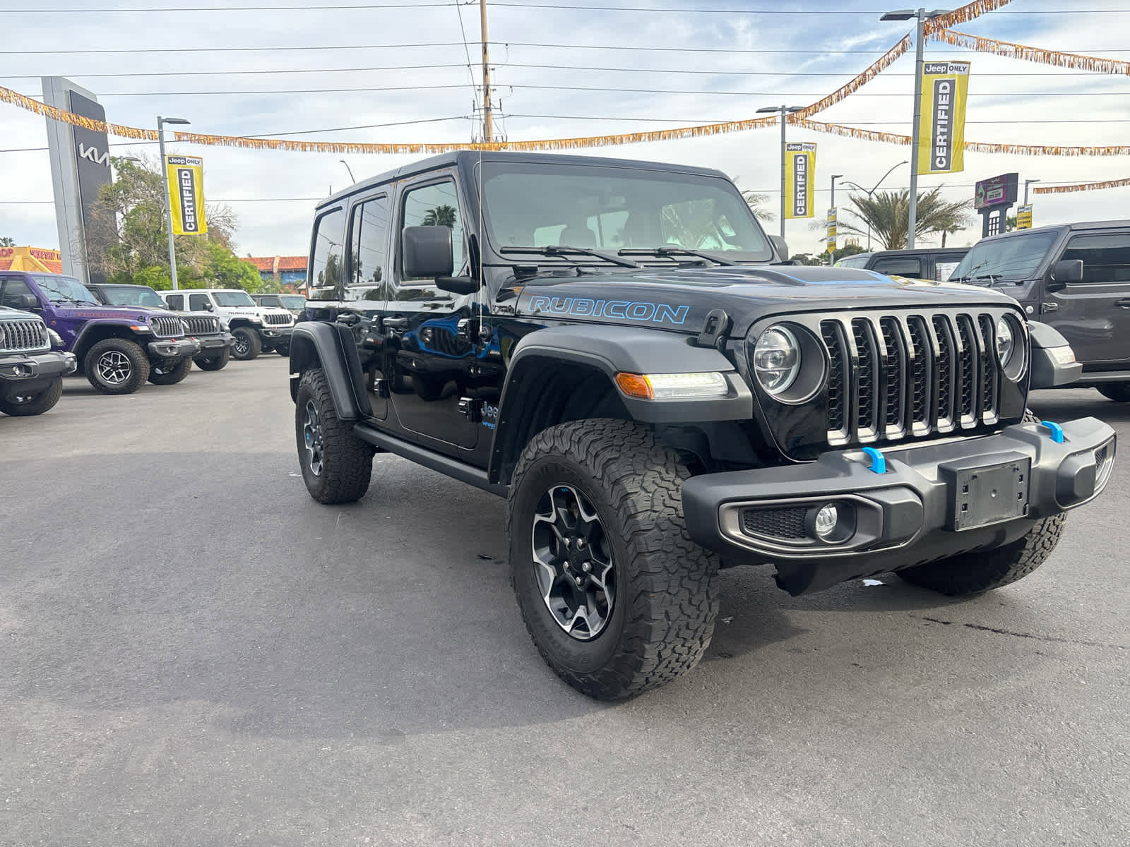 Used 2022 Jeep Wrangler Unlimited Rubicon 4xe image 3