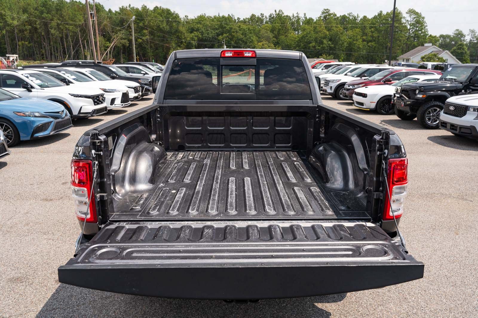 Used 2023 RAM 2500 Tradesman AWD/4WD image 13