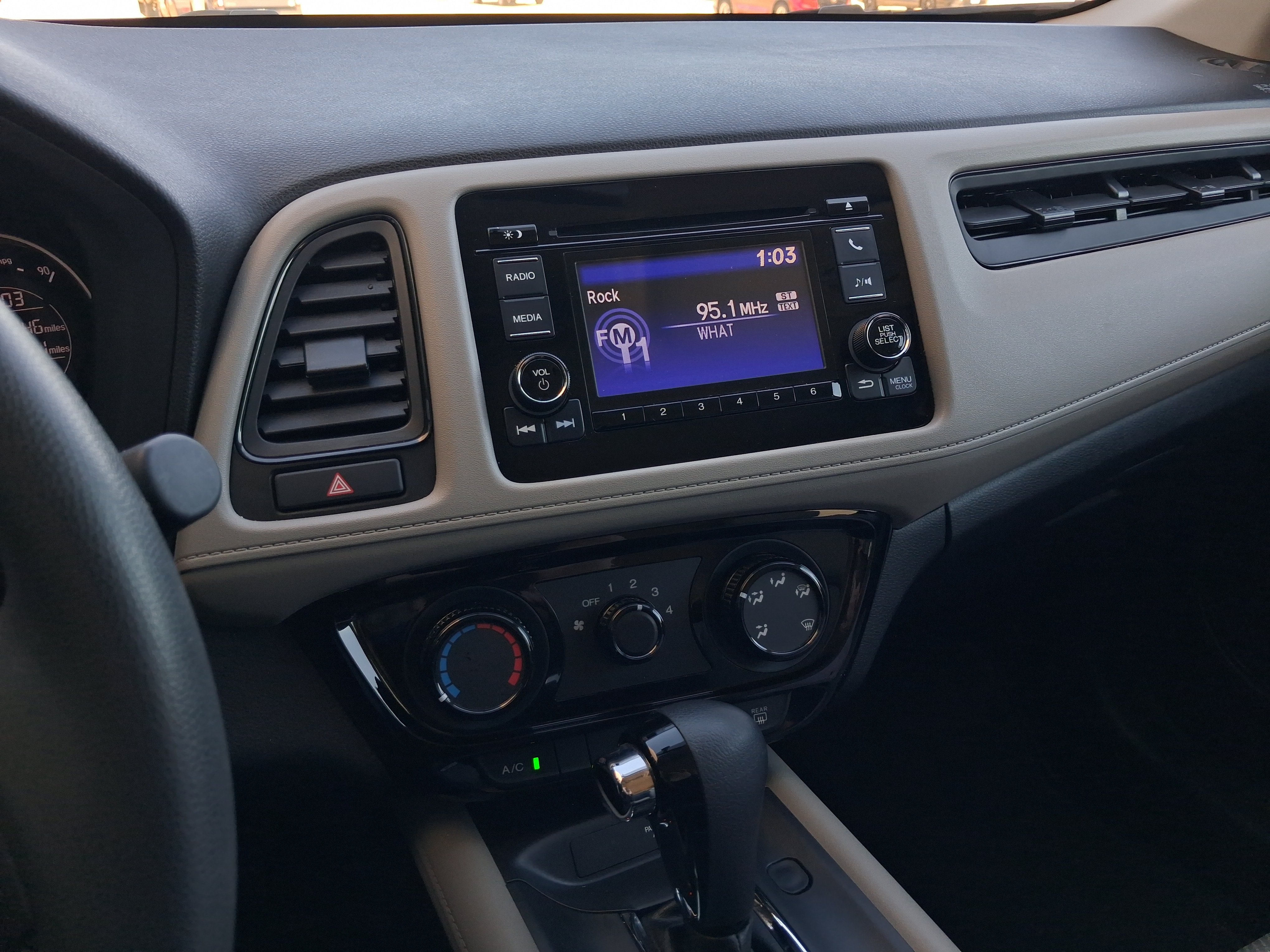 Used 2020 Honda HR-V LX image 13