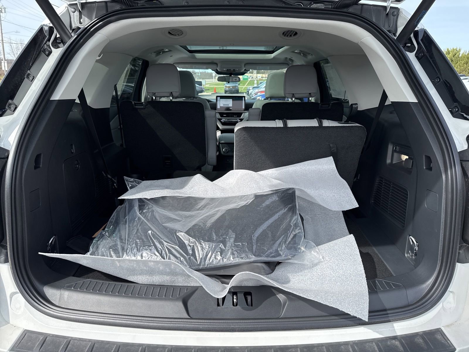 New 2026 Ford Explorer Active w/ Active Comfort Package image 37