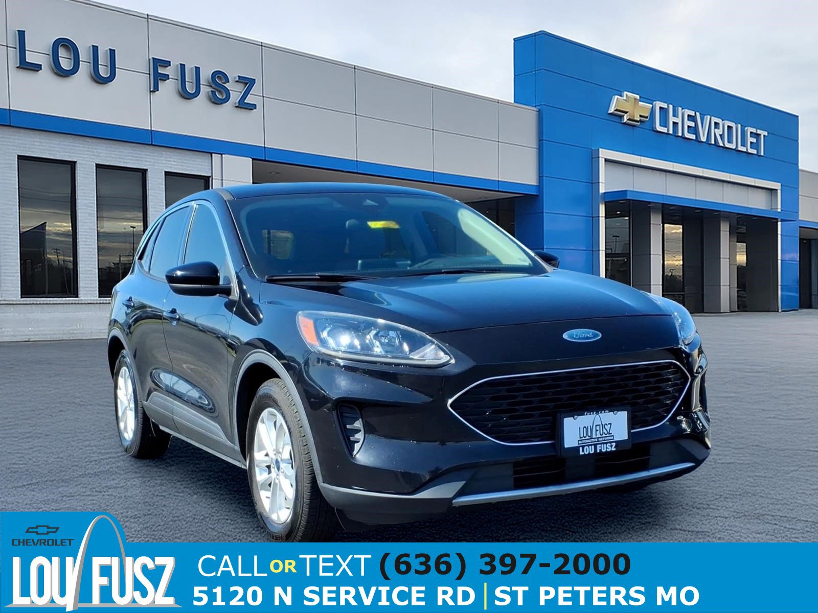 Used 2020 Ford Escape SE FWD image 1